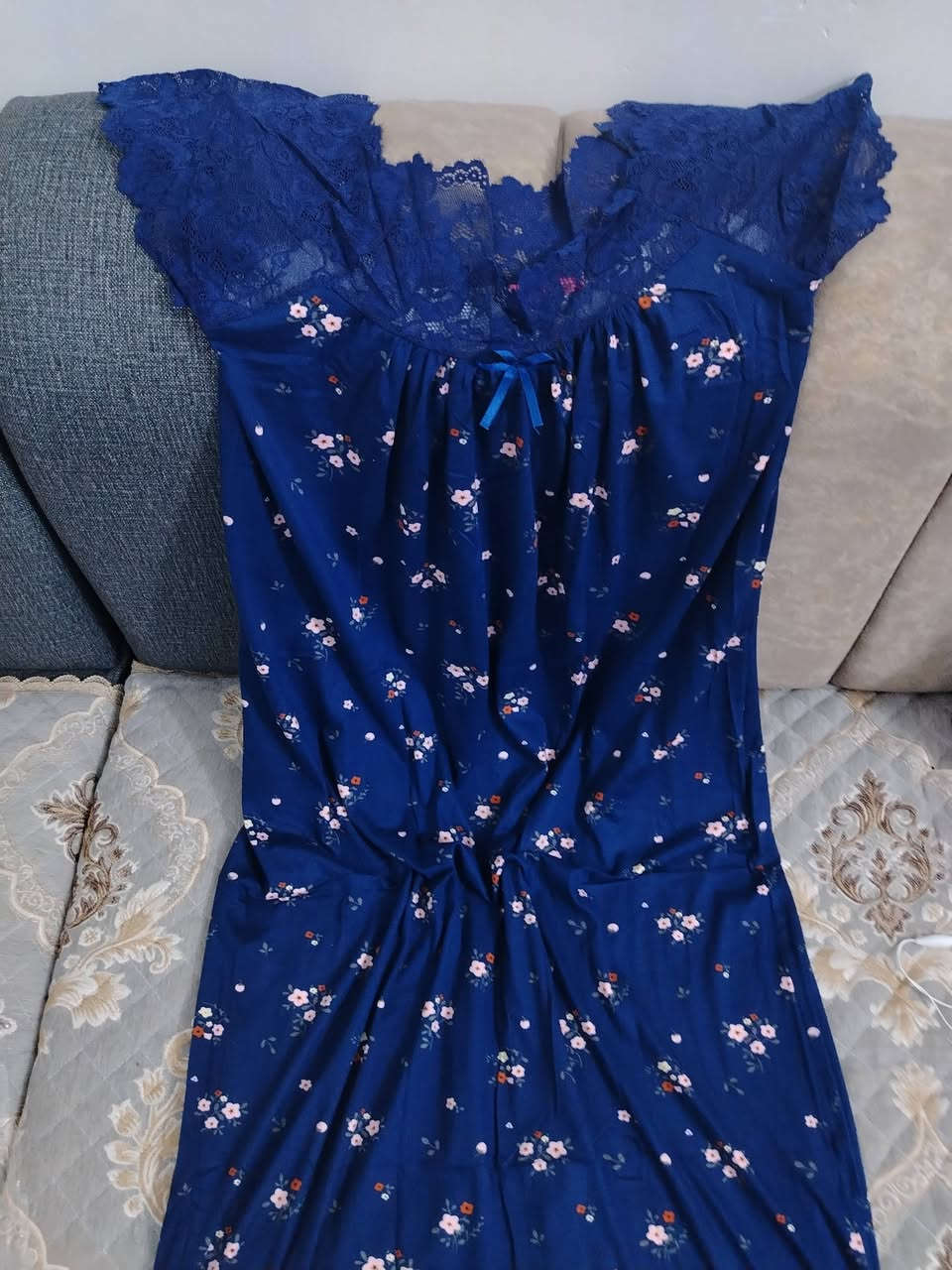 شلحات زبده نسائي
تلبس من وزن 55 ل وزن 110
سعر القطعه 6000 
متوفر خدمة توصيل لكافة مناطق الرمادي 🚕🛵
للاستفسار ***********
