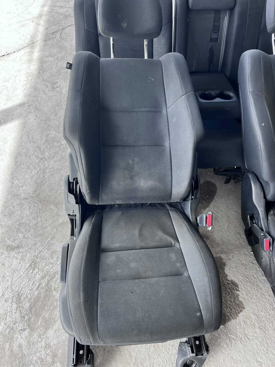 للبيع كشنات جيب لريدو جدد مخمل السعر 250 مكاني بابل رقمي ***********
