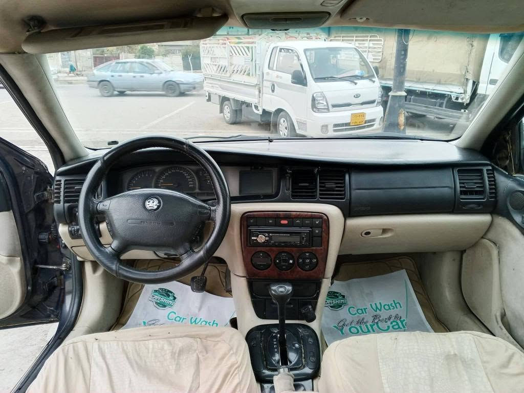 ئوپل فكترا 
موديل 2000 
بى بوياخ و ليدراو 
هةموو گيانى بيلادى ماوەتەوە بەشەرت گیر و مەکینه بی بوخار و سەرف مەکینه 28 ی 6 پستونه سەنەوی له 24 بەسەر چووه بەشەرت تەحویل و غرامە و براوه
بو نرخ تیل بکە 
*********** كركوك, العراق
