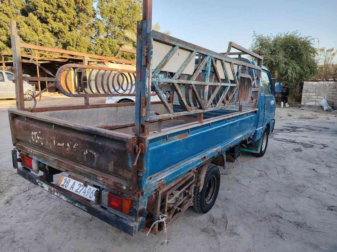 للبيع كيه قماره وربع ٧ جنكال مديل ٩٧ رقم بابل انكليزي بسمي  من جانت منفيس لحد الان عل ايد وحده مال جناي كفاله عامه تخم تاير صدر خلفي وامامي جديد رقم شاصي بلادي جدا واضح السعر ٥٨ مجال قليل مكاني نجف بالمشخاب ***********
