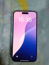 ايفون 15 برو ماكس ذاكرة 256 بطارية 90 جهاز مكفول لا داخل تصليح ولا تبد...