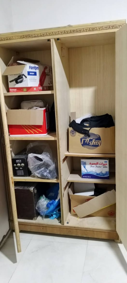 مره رخصت الادمن كنتور خشب نجاره عراقي 
طوله مترين 
عرضه 120 عمق مالته 60 
نضيف مستعمل قليل 
سعره 200 وبيه مجال 
مكاني التنومه رقمي ***********
