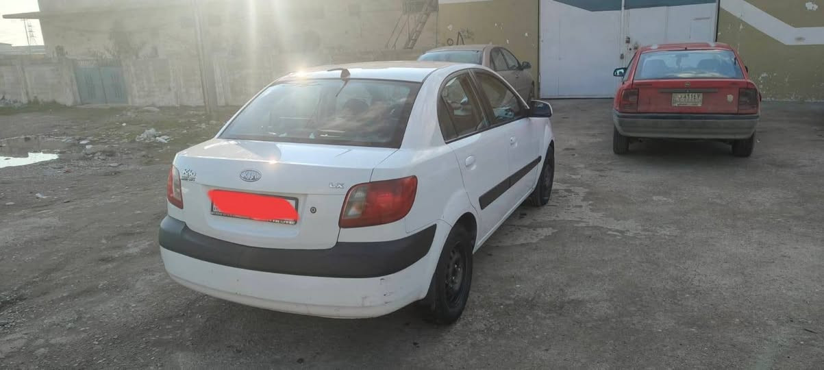 كيه ريو 2009
ضرر قوص من البوند وجاملغ ونص باب 
مكينه كير شرط 
رقم سليمانيه شرط التحويل 
السعر 88 وبيها مجال 
للستفسار ‏‪***********‬‏
