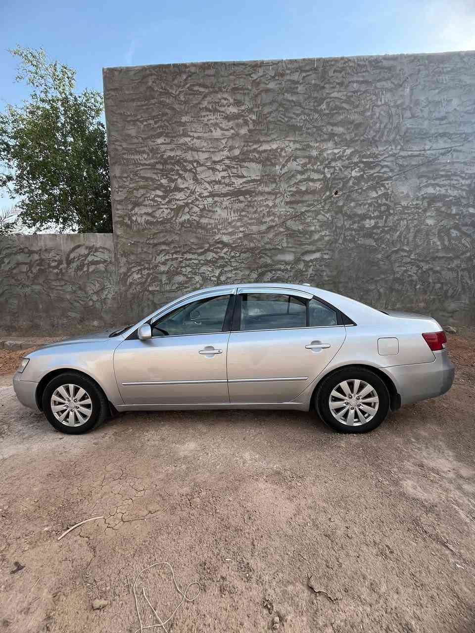سيارة سوناتا 2008 وارد امريكي فول مواصفات
سيارة كلين بدون ضرر صبغ عام اثر جراد جمالية
محرك 2400 
محرك وكير مكفولات 
تبريد  ثلج 
تخم تاير 
سيارة جاهزة من كلشي  شغل واطلع 
 سنوية صالحة 2029 
مداور ثاني يوم 

السعر 105 وبيها مجال حك الجية 
المكان : الانبار_الرمادي_شارع_17 تموز
 للاستفسار رقم /*********** غير متواجد خاص
