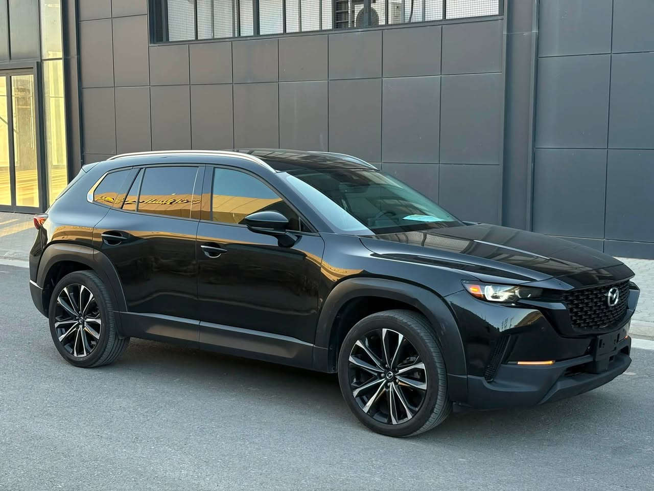 مازدا CX-50 موديل 2024
محرك 2,5 توربو فور ويل 
فول مواصفات PREMMIUM PLUS : 
عداد المسافه 15,000 ميل 

بدون صبغ بدون بارد بدون تبديل قطع
حادثها فقط الدعاميه الاماميه مكسوره
ايرباك فقط برده وحده طاكه و مرجعه بلادي
كير ومحرك وحجر و رادار بشرط 
السياره ماشاءالله كلش حلوه و نظيفه
بدون رقم يترقم شمالي عنوان سليمانيه

سعر : 225 ورقه
واتساب : ***********
