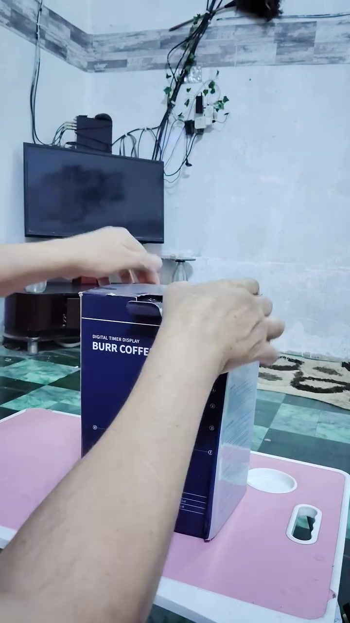 متوفر ..
طاحونة قهوة جديدة ماركة بيور
تطحن أكثر من ٣٠ درجة ..
مؤقت حسب طلب الكمية ..
تطحن من الاسبيريو والموكا بوت وكل تحضيرات الكهوة ..
يوجد توصيل ..


**إذا كنت صاحب هذا الإعلان وتريد حذفه لأي سبب، رجاءا أرسل رسالة إلى الدعم الفني**
