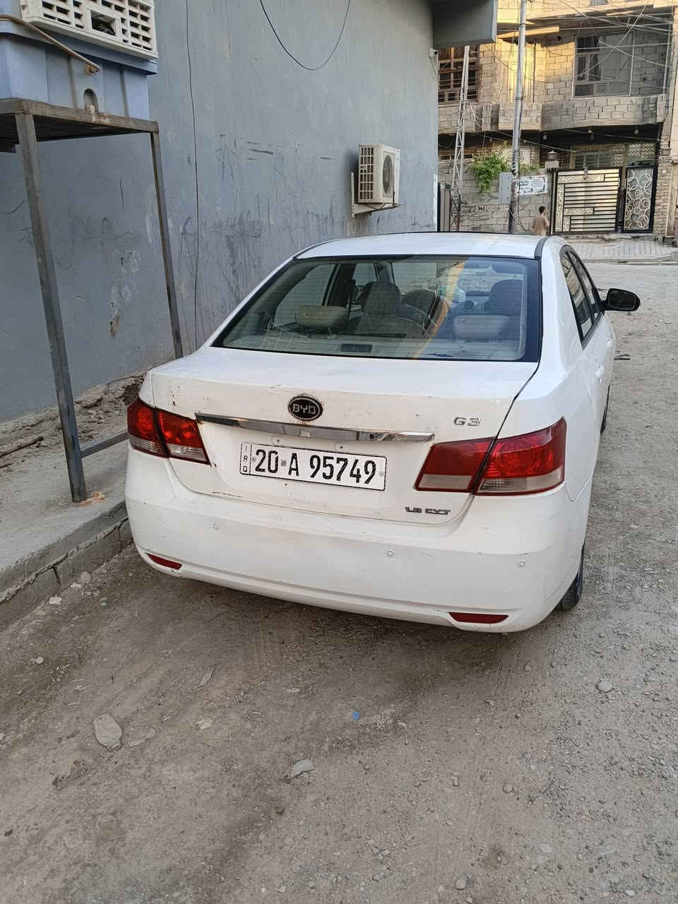 بي وايدي موديل 14 سياره خير من الله 
كفاله عامه من شواصي وكشر وكير ومكينه 
تبريدها شغال بصمه ما محوره بلاد مكينه 1500 توين تيربو 
***********
 مكاني ديالى بعقوبه خان بني سعد
