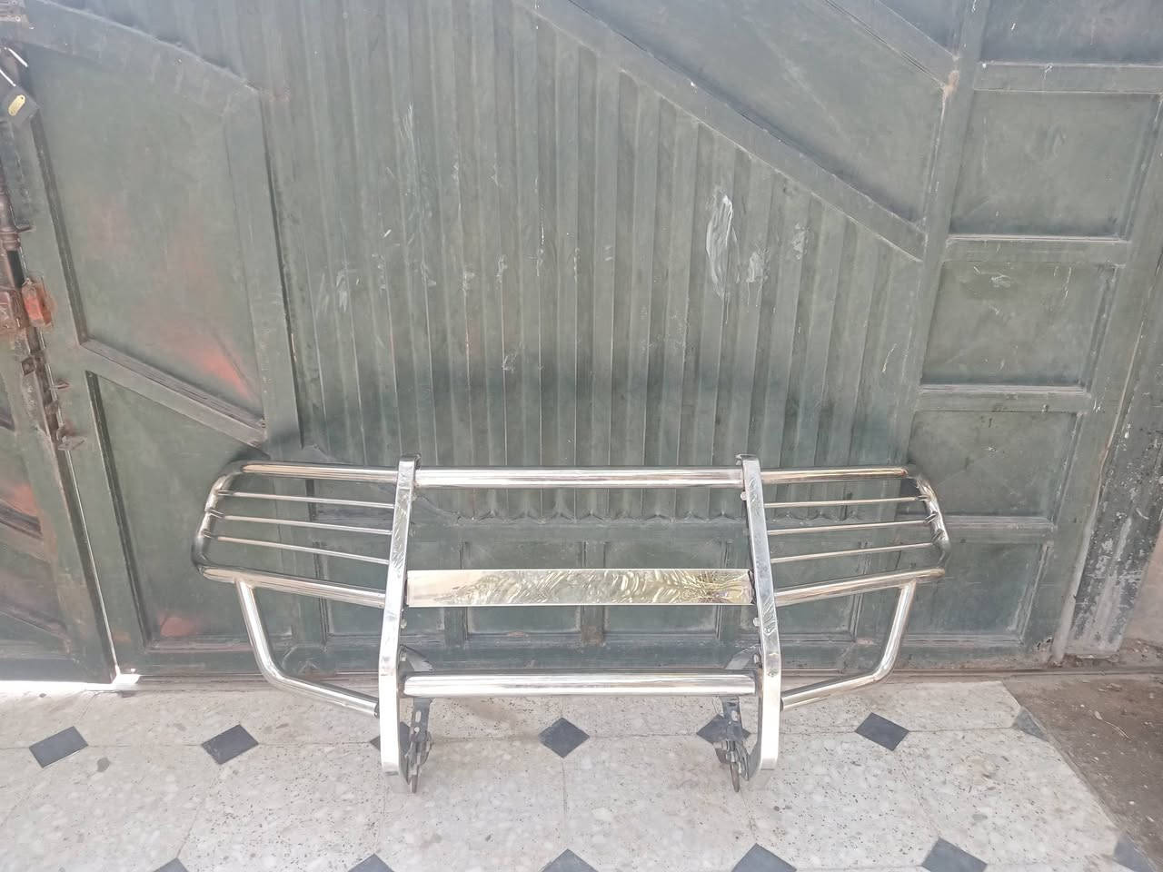 السلام عليكم درع باجيرو ياباني اصلي معدن نيكل للبيع السعر180 بي مجال للأستفسار ***********
