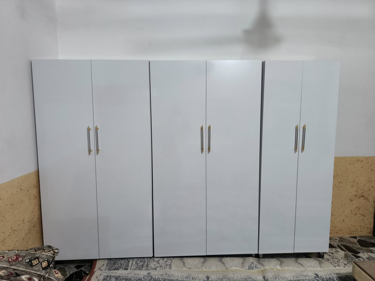 سلام عليكم شباب عندنه غرفه ما مستخدمه جديده المكان النجف الاشرف سعر 500 متكونه من 7قطع لي يحب يخابر ***********
