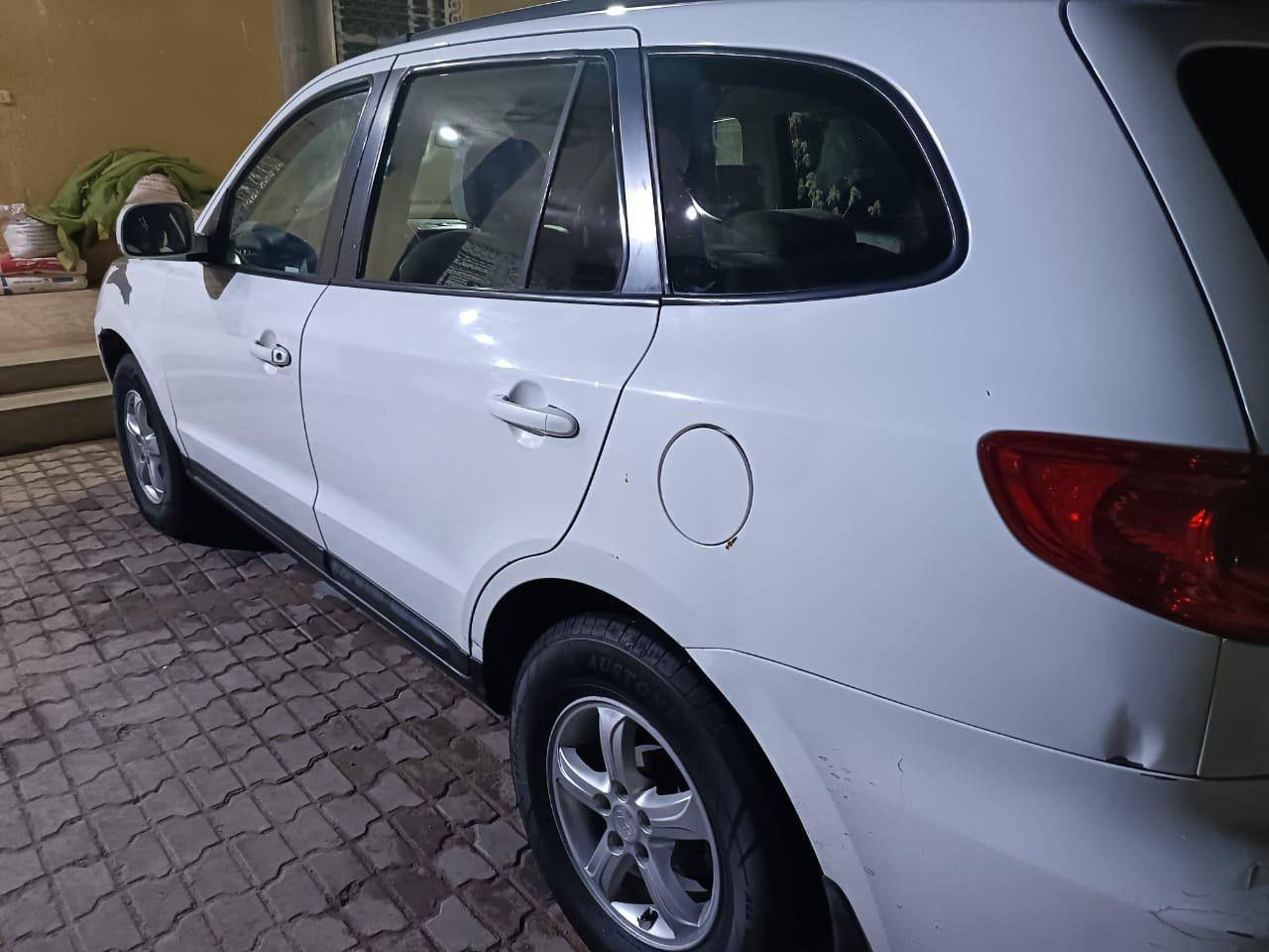 سنتافي 2008 وارد أمريكي بدون ضربه محرك 2700 المرغوب 6سلندر السياره جاهزه من كلشي
السعر 125$
***********
