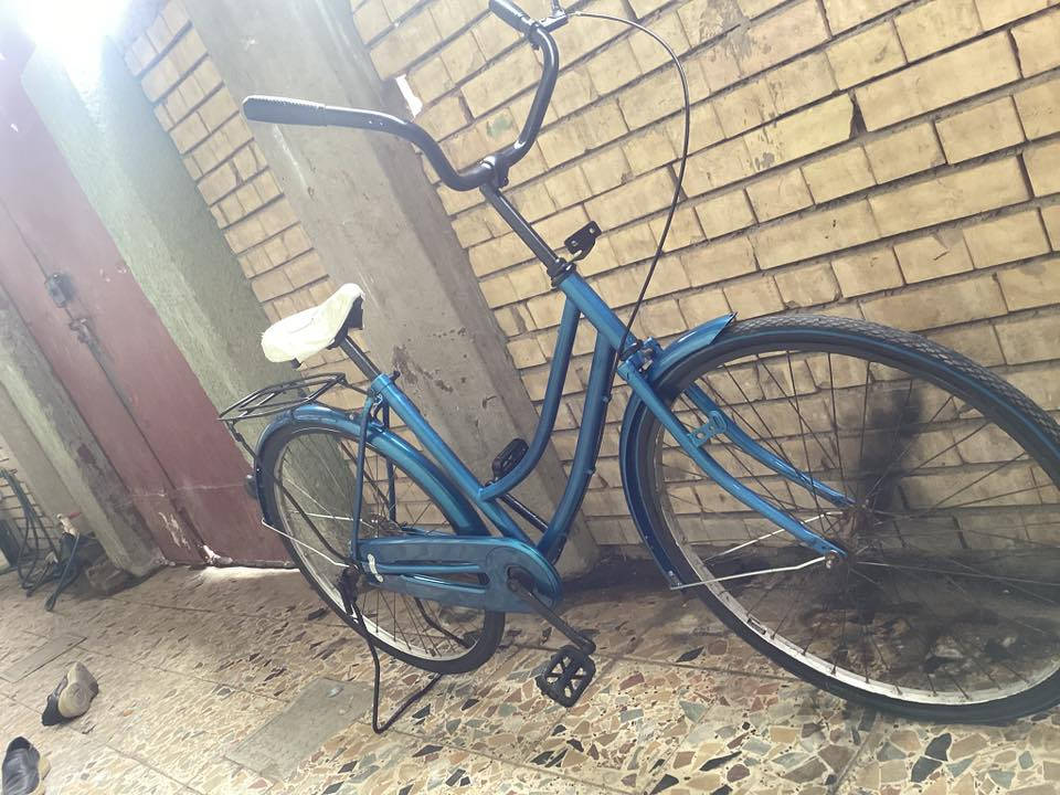 بايسكل ياباني حجم 26شركه فروماج مصبوغ صبغ حراري مال سيارات البايسكل نضيف سعره70وبي مجال مكاني بصره قبله ***********
