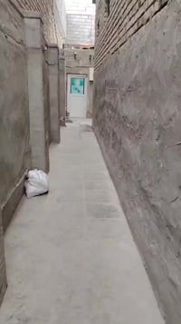 دار للبيع • الرضويه السابعه • ١٠م عن الخدمي