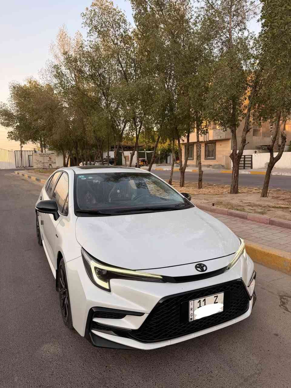 السلام عليكم
كورلا شكل الS بلاك ادشن
فول مواصفات داخل احمر
السياره موديل 2025
السياره ماشيه 21 
رقم بغداد بسمي
السياره مكفوله عدا pdr على كد إصبع و رصعه الباقي مكفولة
لي التواصل ***********
