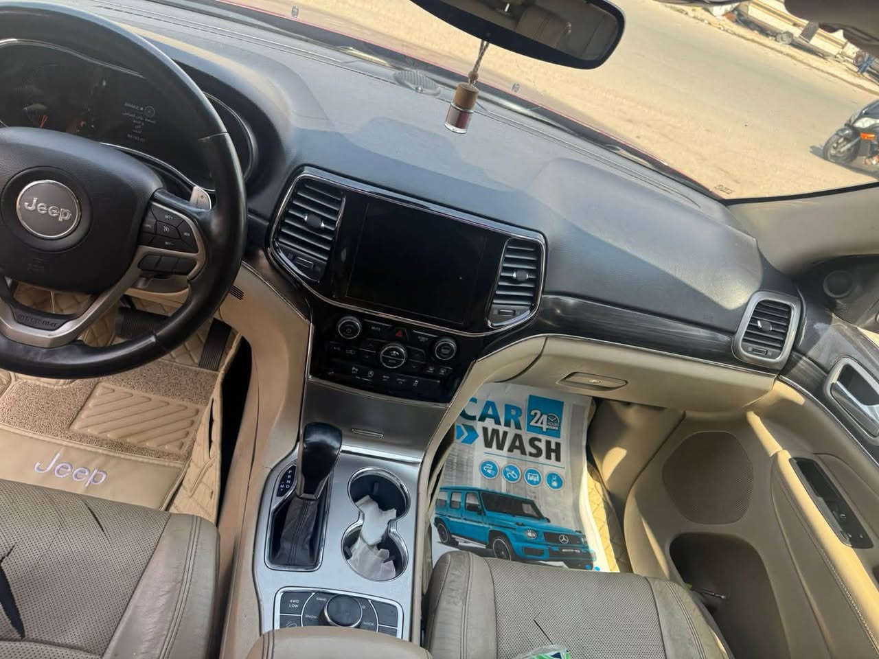جيب لمتدد بلاص خليجي بيه قطعتين موديل 2019 صوره السونار بالمنشور
تحكم استيرن وشفتات
تدفئه تبريد الكشنات 
3 شاشات امامي وخلفي بلادي 
جنطه كهربائيه 
فتحة سلايد روف
حساسات امامي وخلفي
الويل كب ابو الخليه بلادي
بصمه أبواب 
السياره مكفوله من الكير والمحرك
حادثه بالعراق اكرر السيارة خليجي وبعد بيه هوايه مواصفات 
مكان السياره البياع حي الرساله الثالثه *********** السعر 245 وبيه مجال حك الجيه
