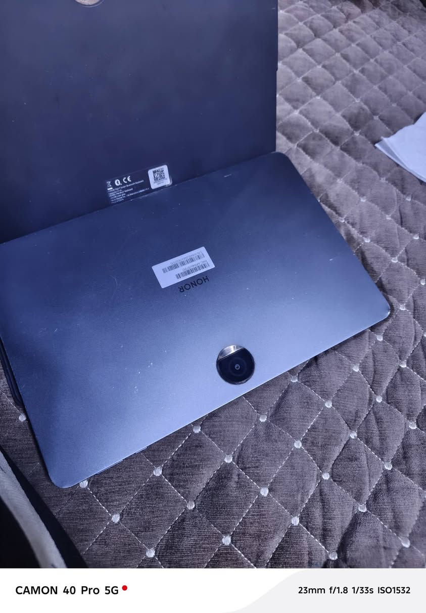 هونر باد 9
مستخدم شي بسيط مال دراسة بعدة بلضمان اغراضة كلهن كاملات
سعر جديد 350 
اريدة 260
المكان بغداد الحبيبية***********
