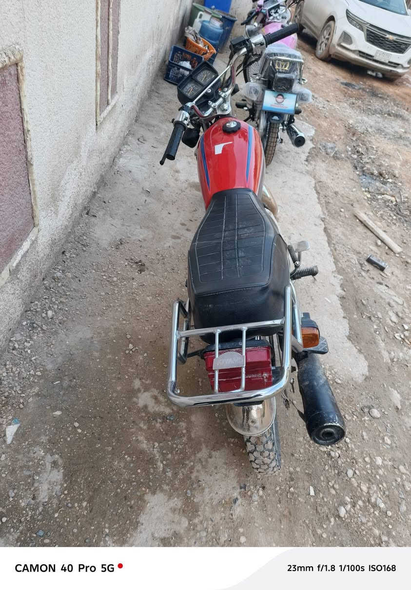 تايكر للبيع موديل 2024 أوراق السعر ٤٠٠ 
بيها مجال مكاني حله  ***********
