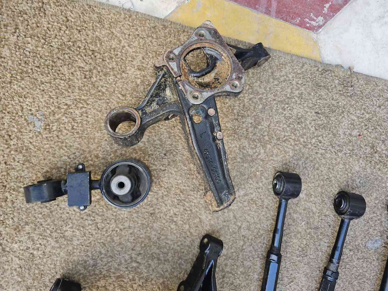 السلام عليكم  صدر  خلفي للبيع  كامري ٢٠٠٩ يرهم علئ ٢٠٠٨ رباطات الاتصال *********** موجودات بكربلاء
