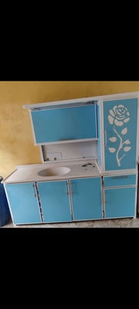 كاونتر المنيوم • نضيف • قرب جامعة كربلاء