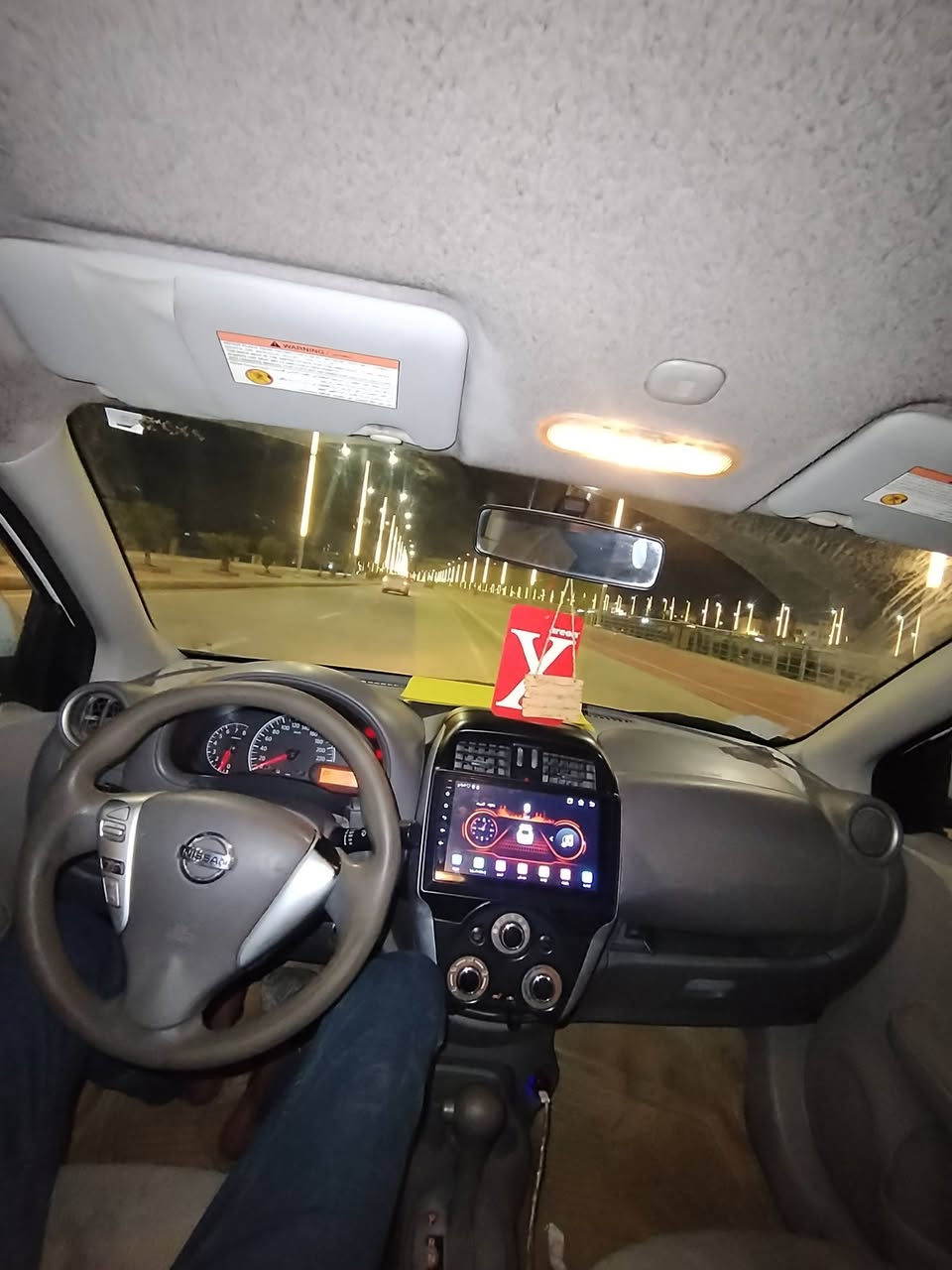 سلام عليكم سني هندي ٢٠١٧سياره بيها طخطات وبيها مكانات بارد ما بيها صبغ تبريد ثلج تايرات تخم جديد محرك كير كفاله السعر ٧٣ وبيها مجال للشراي ***********
