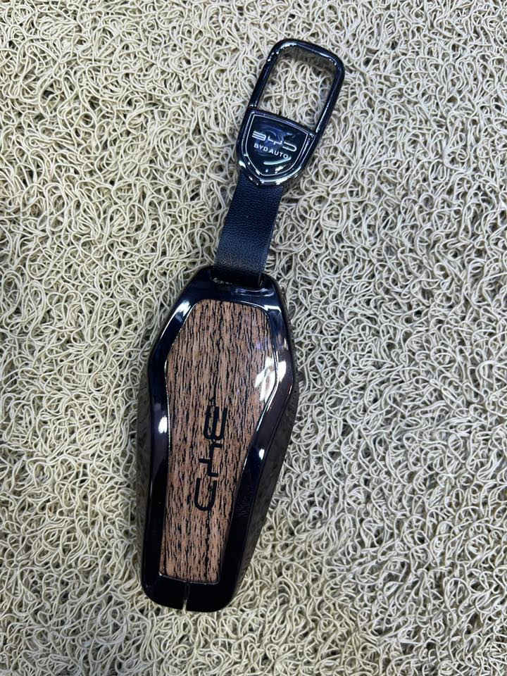 ✨بصمة بيوايدي متوفر جميع الاشكال كاربون فايبر وزجاجي وصاجي وكل الاشكال متوفر
🚘متوفر توصيل لكافة محافظات العراق🚖
📞للحجز التواصل مع الرقم التالي 
☎️***********
