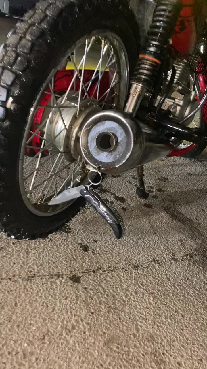 سلام عليكم نامة شلامجة للبيع مديل 25 مابيهة أوراق كلك سعر خاص أو مراوس حسب لقناعة ***********
