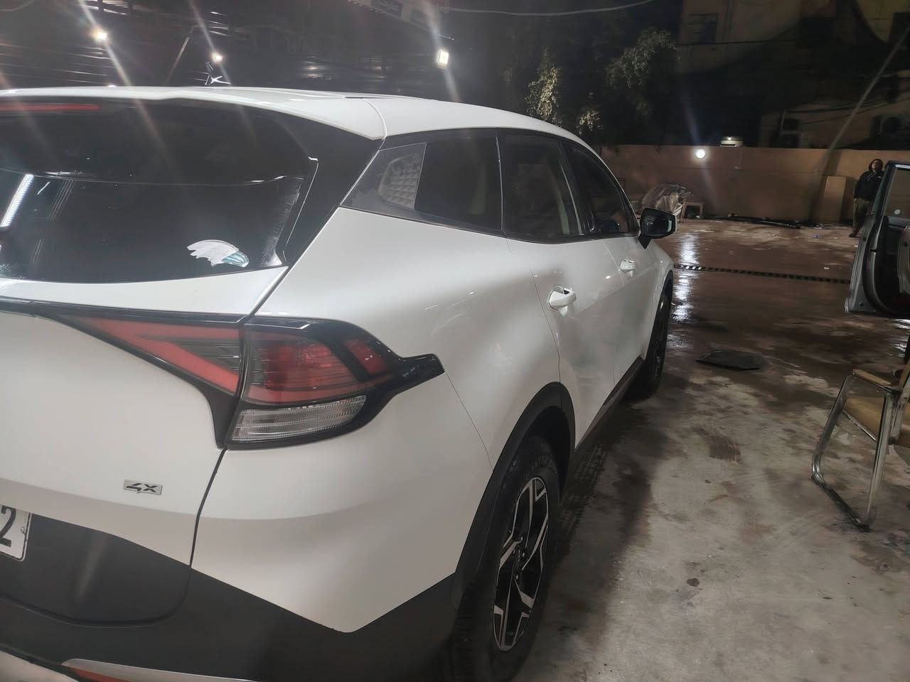 من رخصة الادمن
سيارة سبورتج امريكي  موديل ٢٣ للبيع
حادثهة موضح بالصور ورقم الشاصي ايضا موجود
مواصفاتهة تدفئة تبريد قطعتين
محرك ٢٥٠٠
مانع انزلاق
رادار
شاشة متصلة
تدفئة بالكشنات
السيارة ماشية اقل من ٣٣ الف ميل
السيارة جديدة كلش رقمهة ديالى باسمي
سعرهة ٢٢٨ وبيهة مجال للشراي
الاتصال على الرقم ***********
