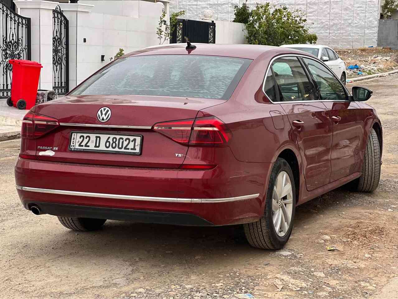 ڤۆلکس وەگن پاسات
مۆدیل:-٢٠١٨
رەنگ:- مارۆنی
ماوەێ رۆشتن :- ١٠٥میل
پارچەێ رەنگ کراو :- کلین تاێتل ، بەس دۆسەێی سبوخە ، یەک بست تەحدیل 
موەسەفات :- ێێس ێئ پلس ، بەسمە ، سلاێت ، فۆرمیکە ، کوشن جلد ، کوشن کارەبا ، کوشن هیتەر 
شاشە گەورە ، کامیرە ، دەرگا بەسمە .
حجم مەکینە:- ٢٠ تۆربۆ 
ـــــــــــــــــــــــــــــــــــــــ
سەیارەکە جاهیزە ، گێر و مەکینە بە شەرت نە کراوەتەوە بە شەرت ، تەبرید بە شەرت ، غرامە بە شەرت تەحویل بە شەرت ، رەقم و سنەوی نوێ ، گۆرێنەوەش دەکەێن 
بۆ زانیاری زیاتر پەیوەندە بەم رەقەم تەلەفۆنەوە بکەن 
کۆرەک :- ***********
ئاسایە :-***********
واتساپ و ڤایبەر مەوجودە لەسەر کۆرەک أربيل, العراق
