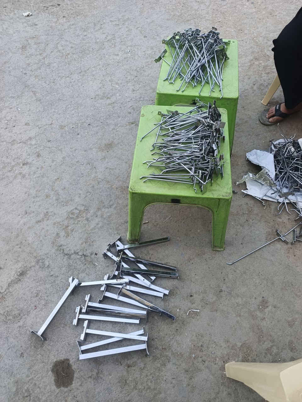 حمالات للبيع في سوق الشيوخ رقم ***********
