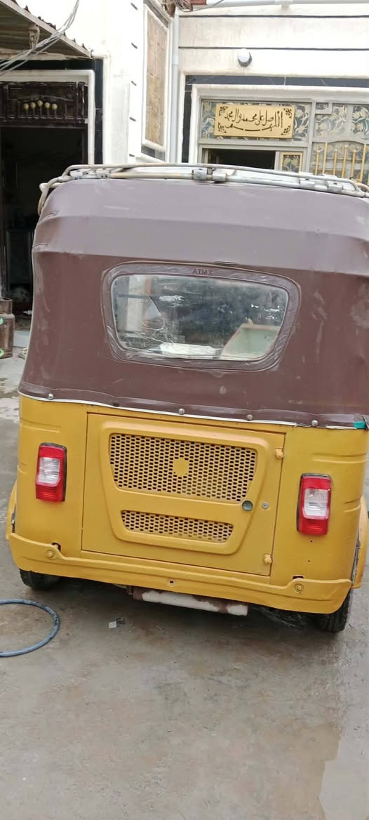 سلام عليكم تكتك موديل 21 اوراق مكاني بابل القاسم مكلف بلنشر رقم راعيه ***********
