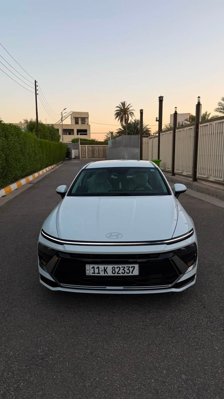 السلام عليكم للبيع 
سوناتا 2024 وارد امريكي
 ماشيه 21 الف مايل
محرك 2500 تنفس طبيعي GDI
مواصفات
_ بصمة تشغيل
_بصمة ابواب 
_ تشغيل عن بعد 
_لد امامي مع عدسات زنون 
_ نقطه عمياء 
_ لد خلفي
_كشن كهرباء 
_ تدفئة كشنات 
_شاشه تبريد منفصل 
_ سايد بريك كهرباء 
_ اوتو هولد 
_كير تعليك 
_ شفتات ستيرن 
_بصمه جنطه 
_مانع انزلاق 
_تحكم وضعيات قياده 
_شاشه متصل مقوسة 
تدعم خرائط وكاربلي 
_رادار امامي وجانبي وخلفي 
_كامره خلفية دوارة دقه HD
_حساسات اوتو ستوب 
_فول تحكم ستيرن مع قياده ذاتيه 
_ صندوق ذكي 
مرقم بغداد الدولي 
(تحويل مباشر )
سياره حادثه قبق الجنطه تبديل + بارد جاملغ الخلفي موظح صور امريكا بلمنشور واي استفسار اتصل بلرقم 

العنوان : بابل المسيب
السعر : 195 وبيه مجال بسيط 
استفسار :***********
