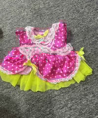 ملابس أطفال • أحجام مختلفة