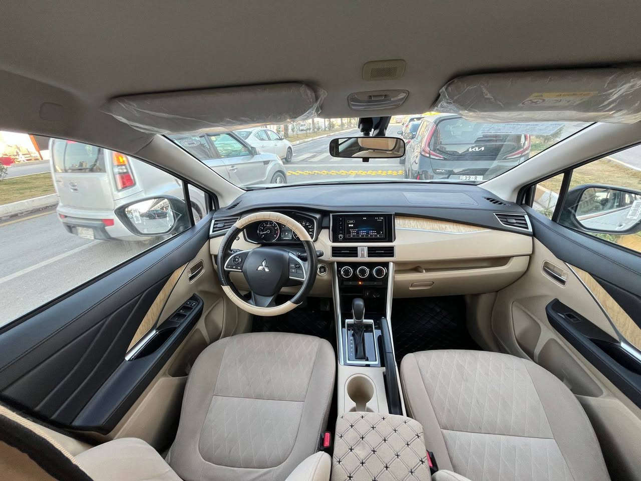 السلام عليكم ميتسوبيشي اكسباندر 2023 وارد خليجي ماشيه 19 الف السياره كفاله عامه عدا بارد بالصندوك تقريبآ شبر موضح بالصور مكفوله من الشخط والرصعات كير محرك حداديه مكفولات رقمها اربيل جديد هزه جديده تحويل ثاني يوم عارضها 155 وبيها مجال مكاني الانبار الفلوجه *********** بي واتساب وخاص مفتوح
