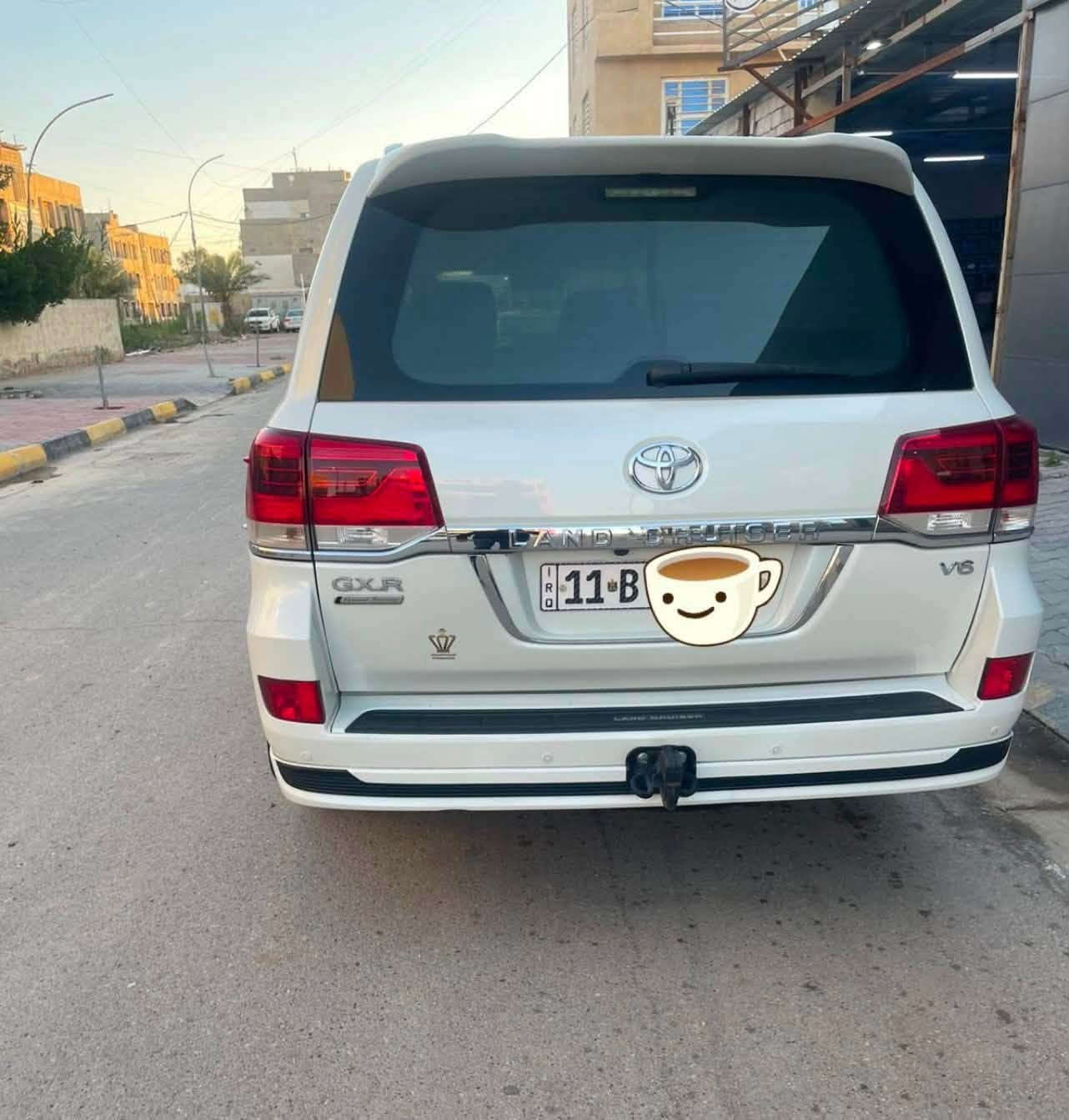السلام عليكم
للبيع لاندكروز موديل 2019 فطيم ،،  فول مواصفات السياره جديدة بمعنى كلمة اسبيرها مانازل اللون ابيض صدفي رقم بغداد بسمي سنويه هزه جديدة 

محرك 4000

V6

فول موصفات 1/1

بصمه تشغيل 

5 بصمه أبواب لمس 

تشغيل عن بعد 

فتحه سلايت

كشنات ثنين كهرباء 

كشنات جلد 

8ايرباك 

زراكات 

مري ش

جنطه شفط 

عداد لكزز 

ثلاث قطع تبريد 

حساس امامي 

حساس خلفي  

وباقي موصفات الساز  معروفه 

عليها تخم تاير جديد 

ماشيه  134 ألف حقيقي 

سعر السياره ٤٨ $  وبيها مجال بسيط 

الاستفسار اتصل على الرقم

  ***********

مكان . الكوت واسط  

اني مكلف بالنشر
