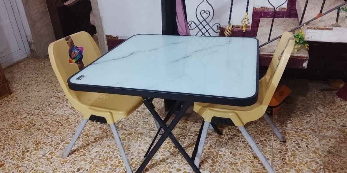 غرفه تركيه +كنتور خانتين +ميز وكراسي+بوفيه متر ونص+بوفيه مترتين ونص+جربايه نفر 
العنوان حي السياسين خلف المستشفى اللبناني للاستفسار الاتصال على الرقم *********** عمارة, ميسان
