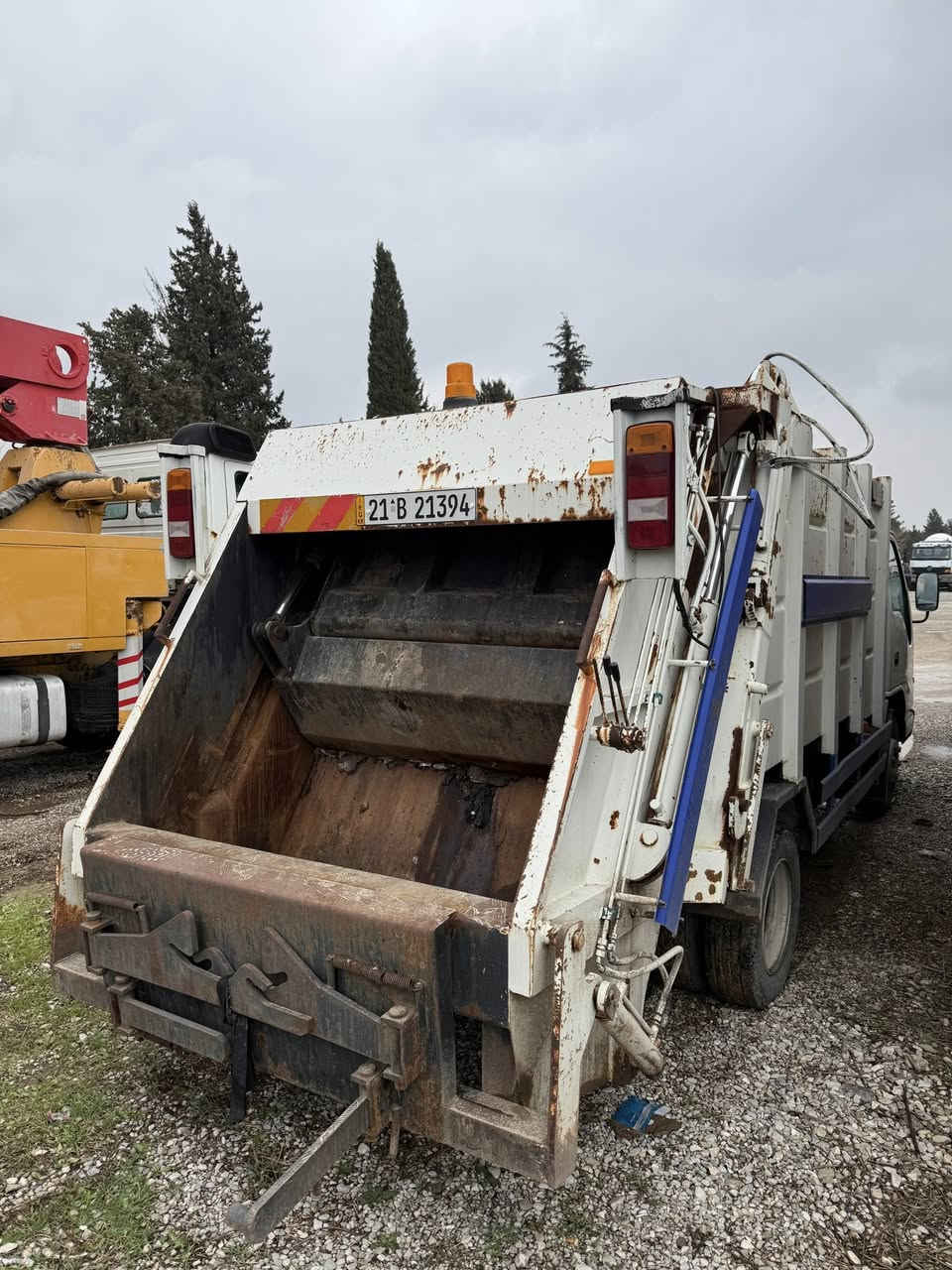 سیارة جدید مکفول کفالة سنویە حتا ٢٠٣١ جدید تتحول نفس یوم
کابسە ترکی جدید بیە رفع حاویات ب شرت کیر مکینەة ئکسل مکفول بشرط مکان سلیمانیة 
سعر ١٥٥$ بیە مجال قلیل حاویة ١٧ ألف شغل
ڤايبر☎️📞*********** 📞☎️واتسأب
