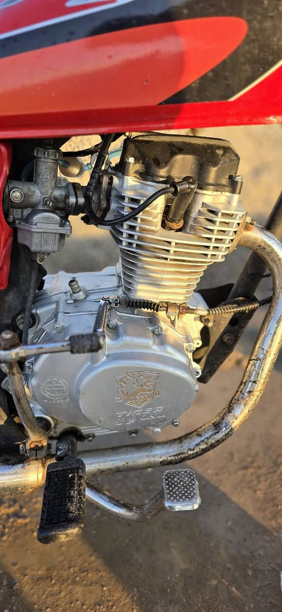 سلام عليكم دراجه للبيع مكان بغداد نهروان سعره ٢٢٥مكلف بل نشر خابر ودلل ***********
