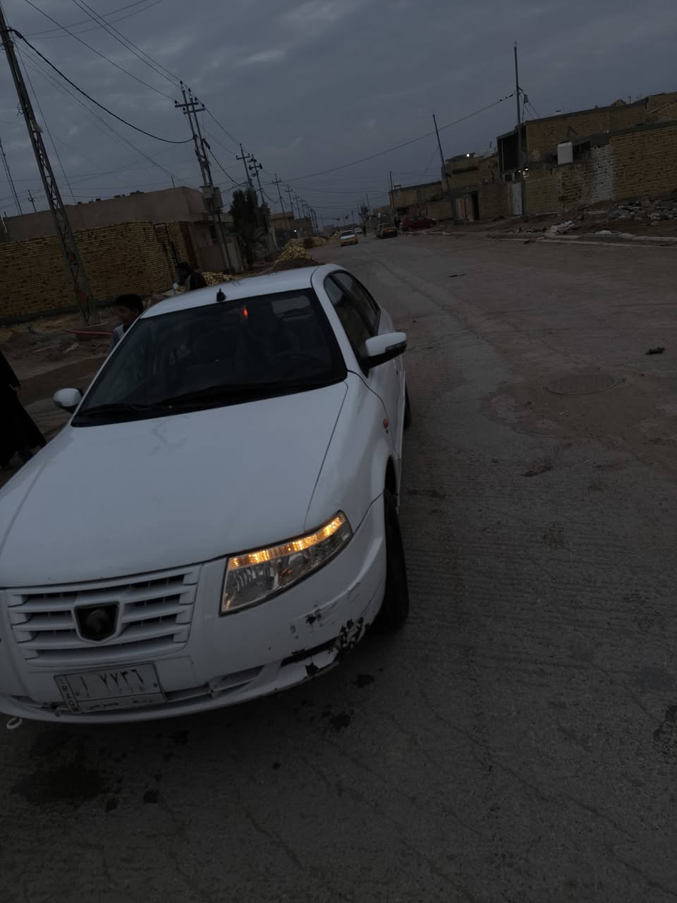 سلام عليكم سمند سورن موديل 2011
مكينه وكير مكفولات تخم تغير جديد تبريد شغال بيها بس جاملغ المامي بي ضربه حك شبر رقم واسط بسمي ب42 وبيه مجال ***********
