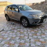 اوتلاندر • ٢٠١٩ • ٧ راكب