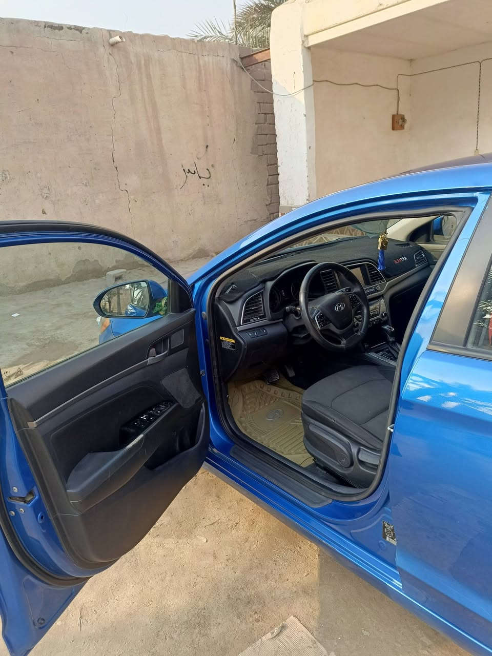 سلام عليكم النتره 2018 امريكي
مكينه 2000 دوش  شرط سونار ملحق بصوره 
تدفه 
تبريد
تدفة كشنات
تحكم ستيرن 
قفل سرعه 
رارد جانبي 

مكان ناصريه سوق الشيوخ 

الاستفسار اتصل عل رقم ( ***********)
