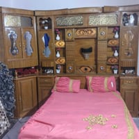 ميز تواليت • تسريحة غرفة نوم • مرايا • اثاث غرف نوم • مستعمل