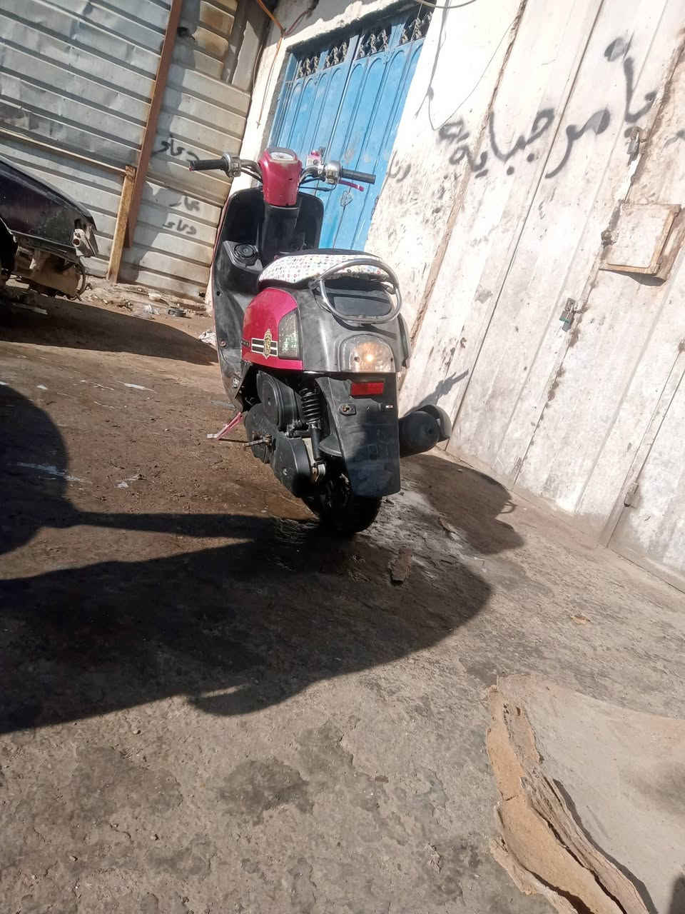 السلام عليكم ورحمه الله وبركاته بوليس للبيع دراجه بلاديه كفرات مكينه ممفتوحه اروح بيها للشغل ورجع للبيت اغطيها دراجه نضيفه نكره سلف بس الهندر عوزه عرموطه بخمس تالاف مكاني بغداد ***********السعر 500
