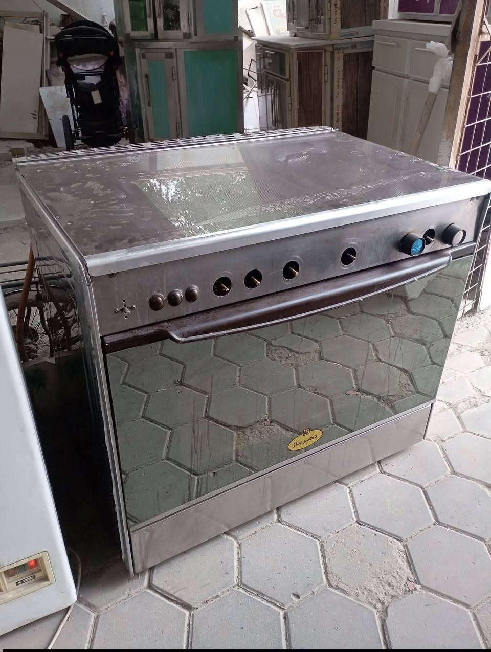 انواع الغراض المنزلية نجف حي الحسين خلف مطعم العزاءم مقابل هيئة الحج والعمره القديمه  ***********
