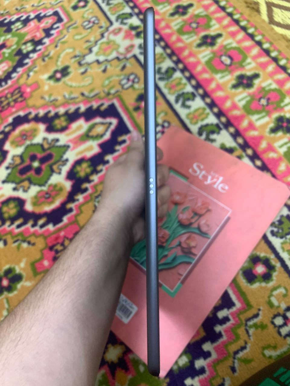 السلام عليكم ايباد ٩ ذاكره ٢٥٦ انتبه مو ٦٤ لا ٢٥٦ للبيع أو مراوس بجهاز حسب قناعه سعره 270 وياه كارتونه اصليه 
مكاني بغداد الغزاليه أو الكاظميه @إشارة


**إذا كنت صاحب هذا الإعلان وتريد حذفه لأي سبب، رجاءا أرسل رسالة إلى الدعم الفني**