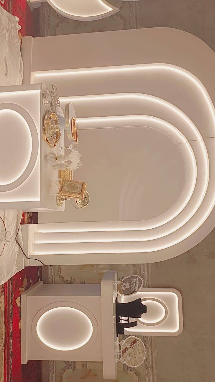 كوشات الباشا .لجميع المناسبات ديكورات حديثه حجز وات ساب ***********
