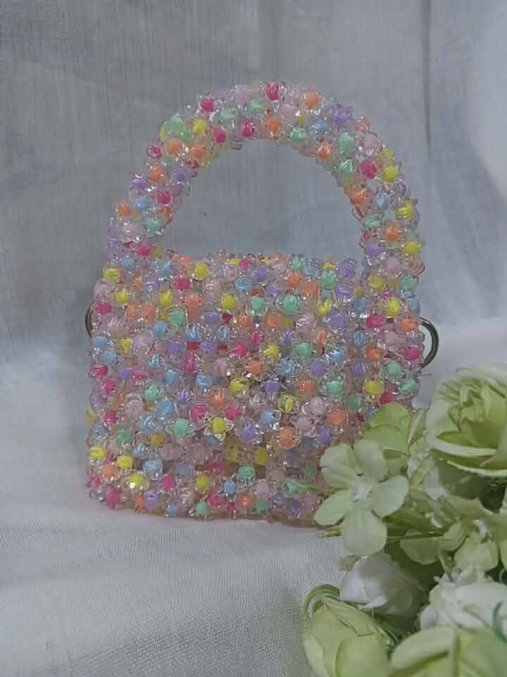 شنط اطفال خرز ملون حسب الطلب 
حسب الطلب #اعمال يدويه #هاند ميت 
#انسب الاسعار🥹#شغلي#اعمالي
💙لحجز  والا استفسار يرجى مراسله البيج #لمسه لولو##مشاهير العراق#تصويري📷#الشعب الصيني ما له حل😂😂#لايك ومتابعه 
توصيل داخل الموصل ٣ 
توصيل  خارج الموصل ٥


**إذا كنت صاحب هذا الإعلان وتريد حذفه لأي سبب، رجاءا أرسل رسالة إلى الدعم الفني**