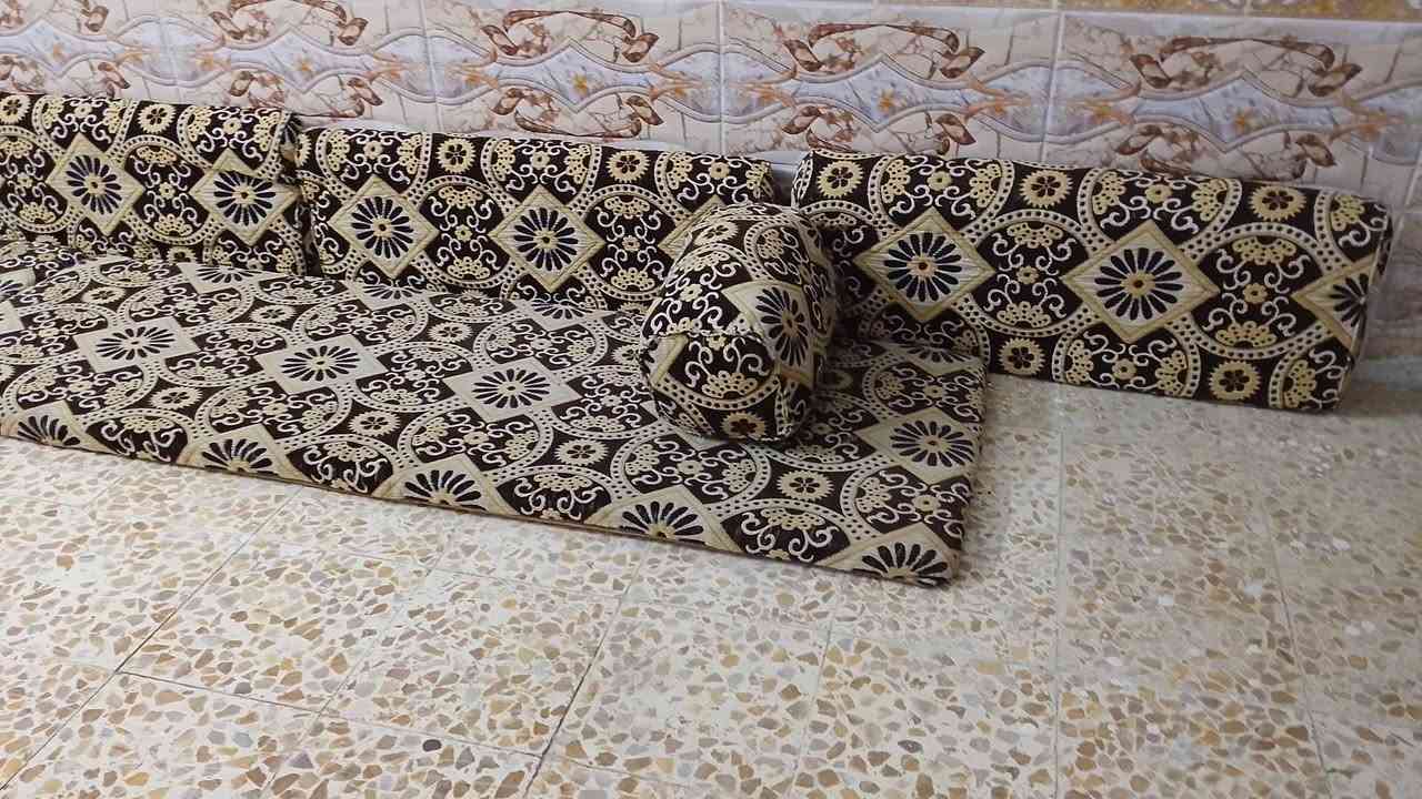 اسلام عليكم عندي ديوان للبيع بسعر مناسب جدا اتصل ع الرقم وبيك خير ودلل ***********   مكان ذي قار قضاء الرفاعي
