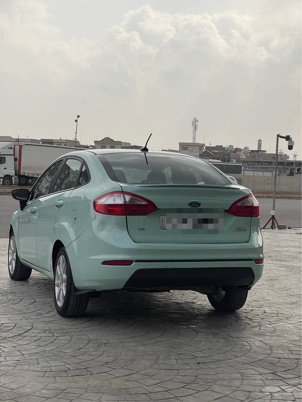 ‎بەناوی خوا 
‎فۆرد فێستا بۆ فرۆشتن 
‎مۆدێل ۲٠۱۷
‎۱ پارچە سبوغ بێ ژۆرێ ۱ جێ تعدیل 
‎مصافات 
‎تعدید سرعە 
‎٤ جام كارەبا 
‎ئاوێنە كارەبا 
‎گەرمی و ساردی بەشەرت 
‎گێڕ تۆماتیك و سپۆرت و عادی
‎٥ ویل و تایەی نوێی لەژێرە 
‎كاڕ پلەی 
‎ناو ۷ ڕەنگ 
‎دوو سویچ
ABS
‎لایت ئۆتۆ 
‎قفل مركەزی
‎سەنەوێ نوێیە تا ۲٠۳۲ 
‎سەیارەكە جائیزە ڕونی مەكینە و ڕونی گێڕم تازە بۆی گۆڕیوە 
‎پاتری تازەیە تایەی تازەیە 
‎سەیارەكە بەناوی خۆمە تعویل و بەناوكردن و غرامە و وەكالەی بەشەرتە 
‎نرخی ۷۷ وەرەقە و تۆزێك معامەلەی تێدایە
‎ژمارەی مۆبایل 
0️⃣7️⃣5️⃣0️⃣7️⃣6️⃣6️⃣2️⃣5️⃣1️⃣3️⃣ أربيل, العراق
