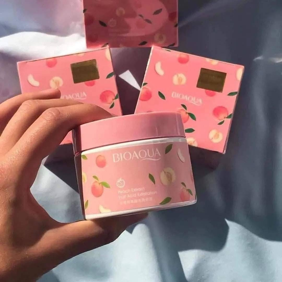 💖BIOAQUA 🍊 مقشر الخوخ الكوري 
#Bioaqua#مقشر ومنظف ومرطب للجسم وللوجه
يحتوي على مكونات مرطبة تمنح بشرتك مظهرًا أكثر إشراقًا
مثالي لأي نوع من أنواع البشرة.

ينظف البشرة بعمق ويزيل الخلايا الميتة.
يترك البشرة رطبة ونظيفة وناعمة ويمنحها ملمسًا أفضل من الاستخدام الأول.
ينظف البشرة الحساسة وينعشها ويغذيها.
يساعد في تطهير الجسم اليومي.

__________________________
كوزمتك روز 
موصل حي سومر فرع مقابل سنتر بنت الاصول ***********
*********** 
يوجد خدمه توصيل جميع المناطق 🚕🚕
يوجد خدمه توصيل جميع المحافظات 🚕🚕
