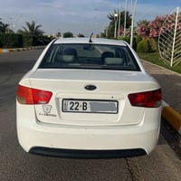 سيارة سيراتو 2013 خليجي رقم اربيل للبيع محرك 1600 دوش قطعة صبغ جاملغ ا...