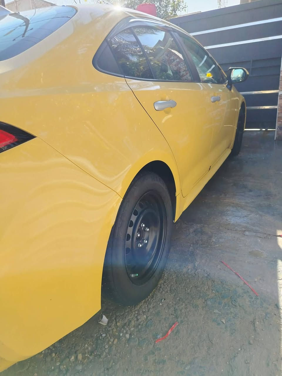 السلام وعليكم كورلا للبيع 2022 LE جاهزه باسمي تحويل ثاني يوم مصفره مكينه كير صدر تأيرات كله جديد حادثه بنيد مبدل وتصليح جاملغ وشويه بارد بقيق الصندوك مكان السياره بغداد ابو غريب السعر ١٦٠ وبيه مجال قليل
***********
***********
